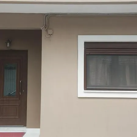 Apartament πολυτελεσ -μοντερνο διαμερισμα Larissa